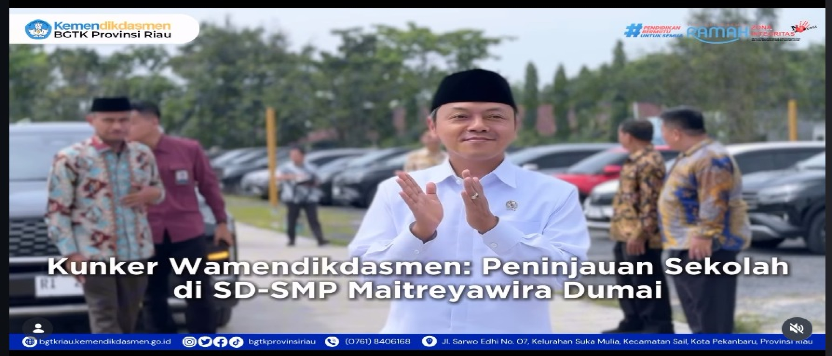 Wamendikdasmen Tinjau SD-SMP Maitreyawira Dumai dan Berikan Motivasi kepada Peserta Didik