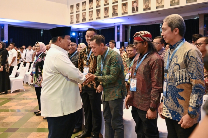 Presiden Apresiasi Tiga Kepala Daerah atas Komitmen Meningkatkan Kesejahteraan Guru
